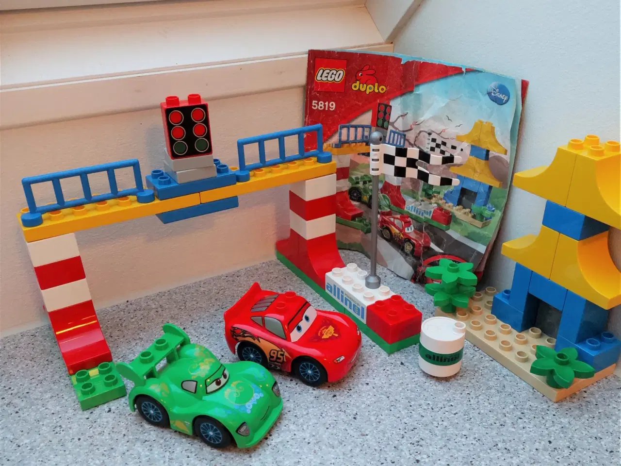 Billede 1 - Lego Duplo - Cars Tokyo Løbet. Nr 5819