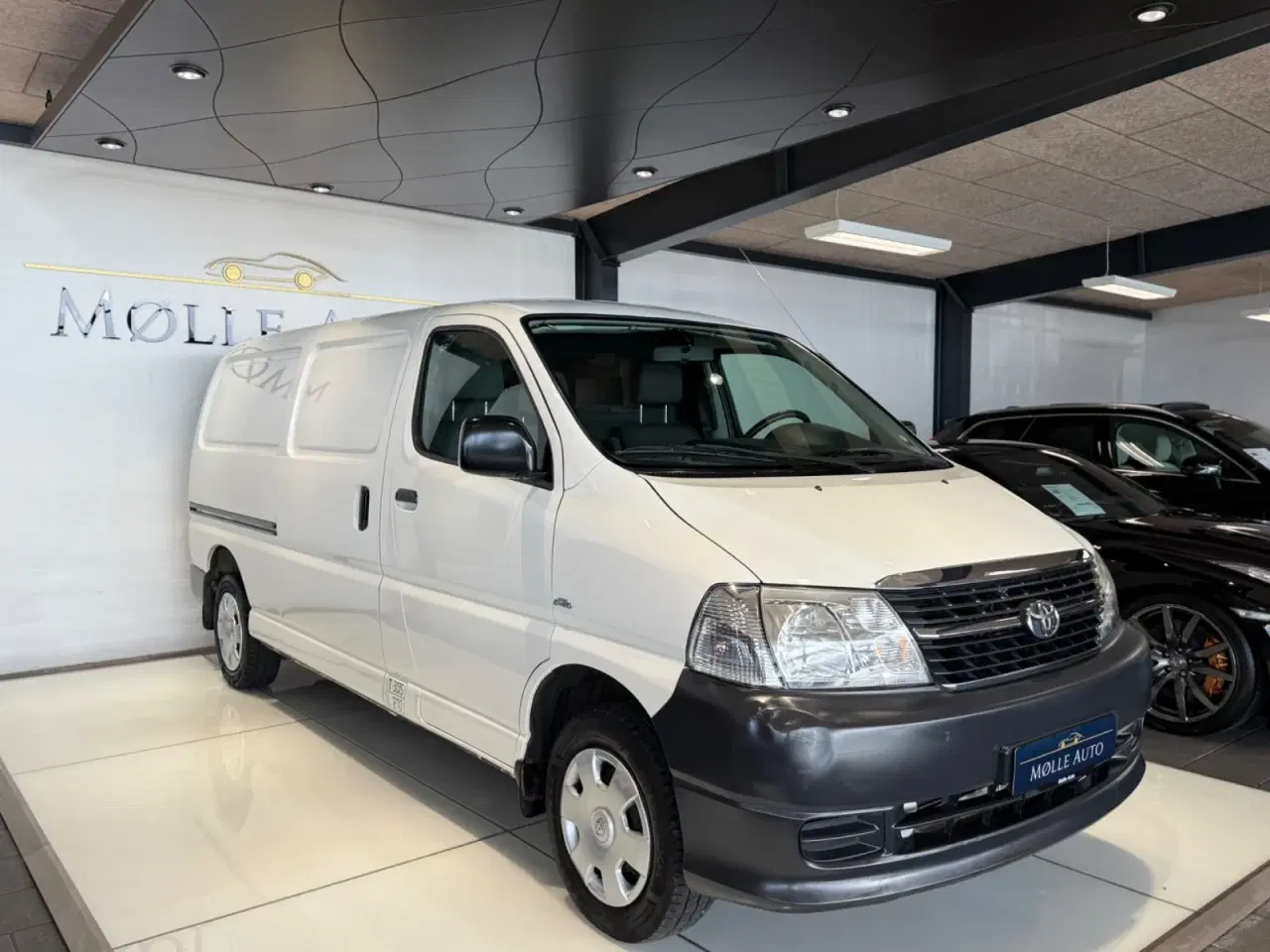 Billede 1 - Toyota HiAce 2,5 D-4D 117 Komfort lang