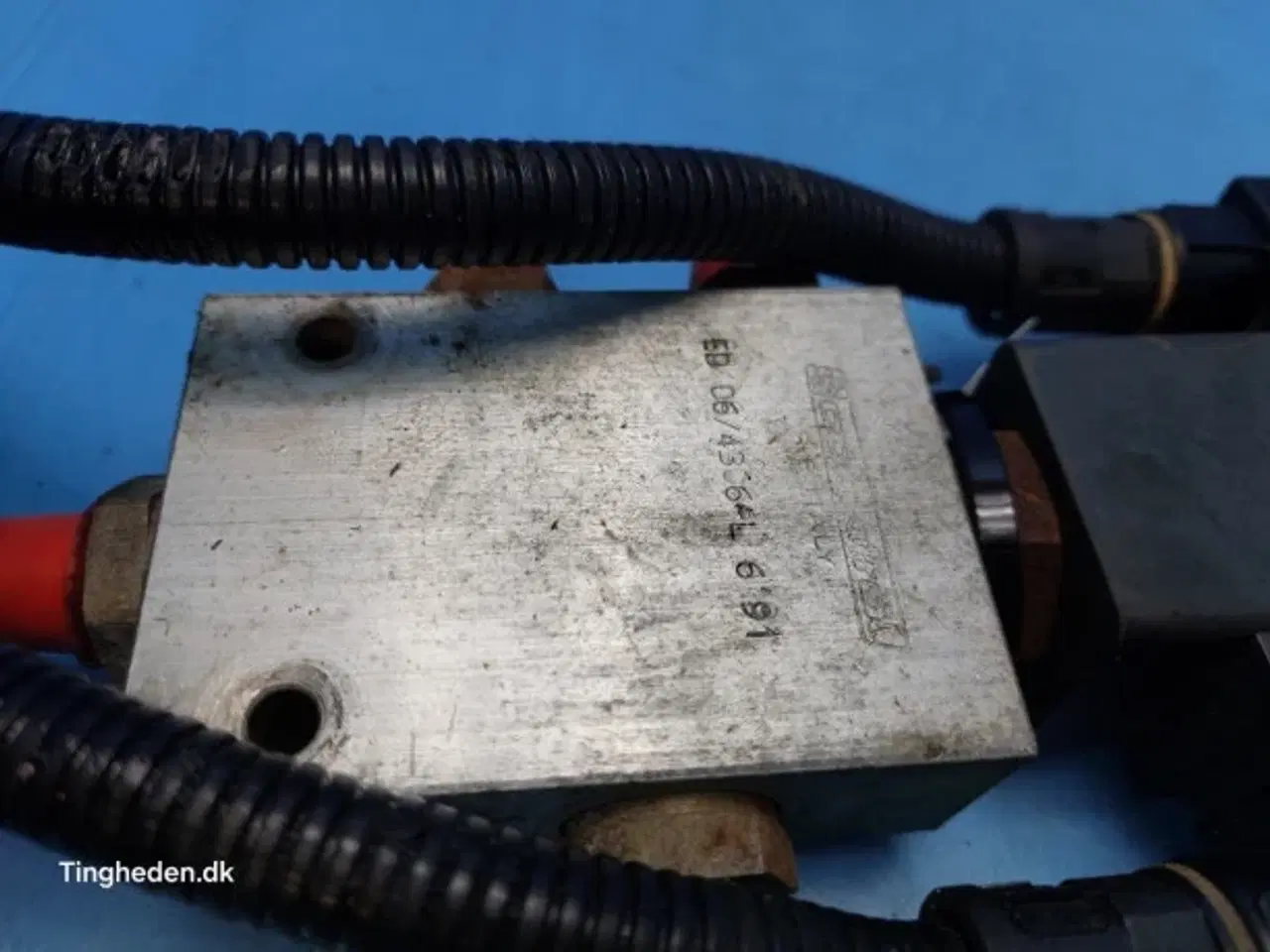 Billede 4 - Massey Ferguson 32 Ventil 45110055