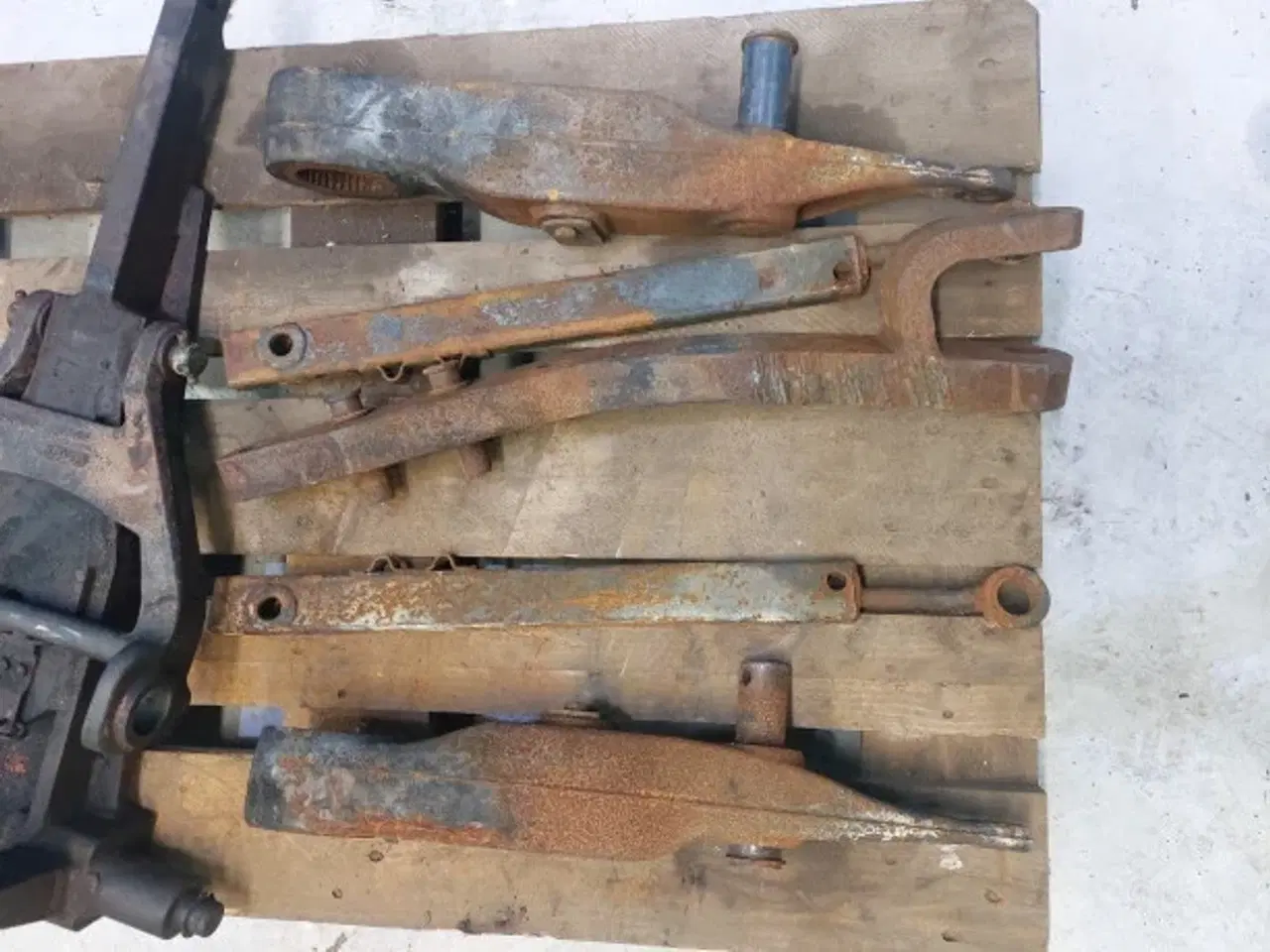 Billede 11 - Valtra T213 Hitch 