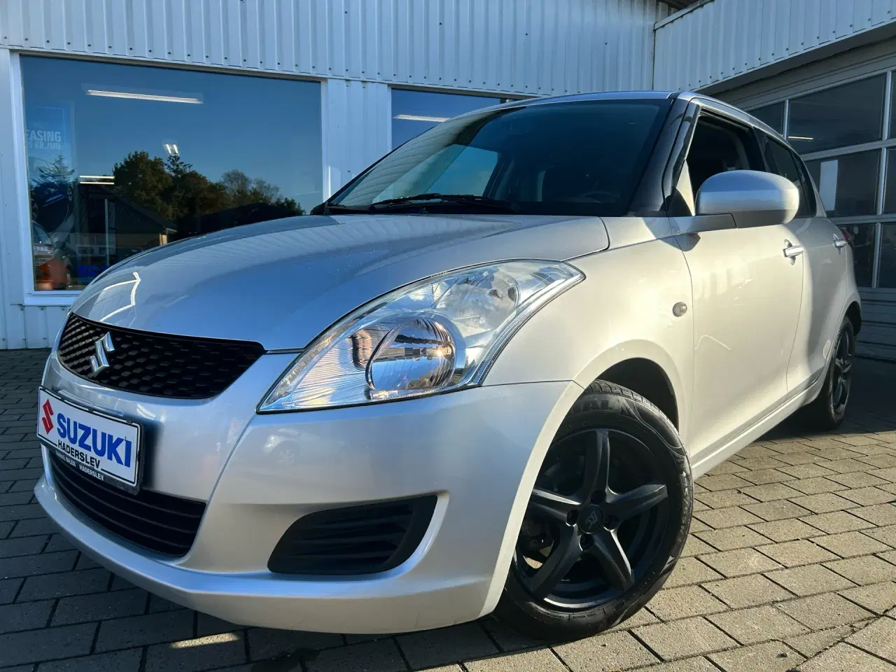 Billede 1 - Suzuki Swift 1,2 16V GL A/C 94HK 5d Aut.
