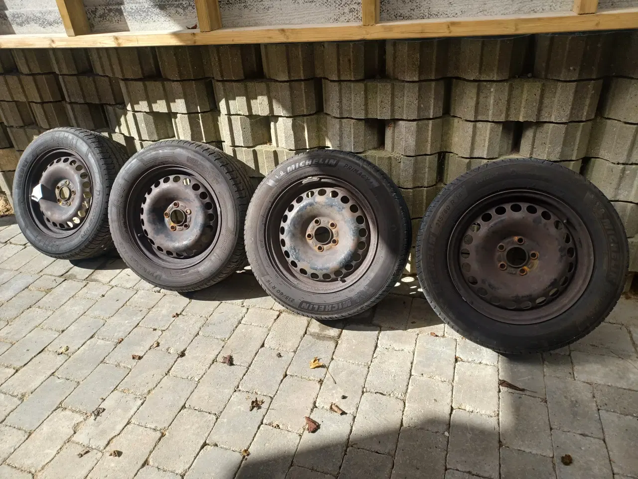 Billede 2 - Ford sommerhjul.