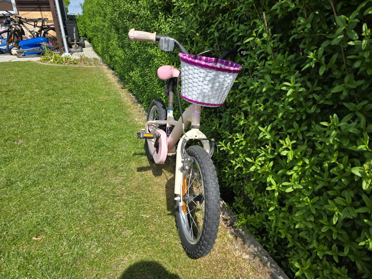 Billede 3 - Børnecykel 16"