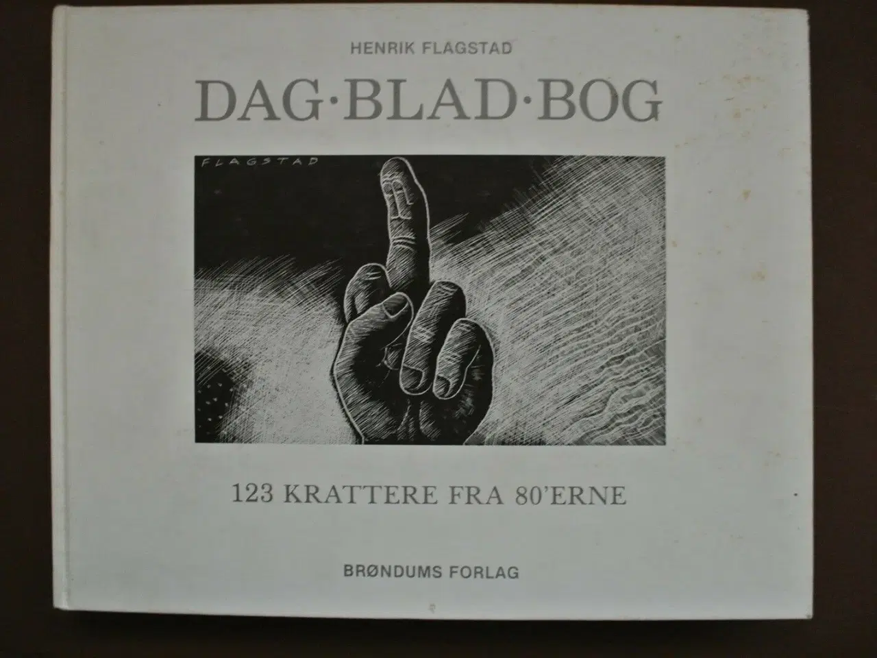 Billede 1 - dag blad bog - 123 krattere fra 80'erne, af henrik