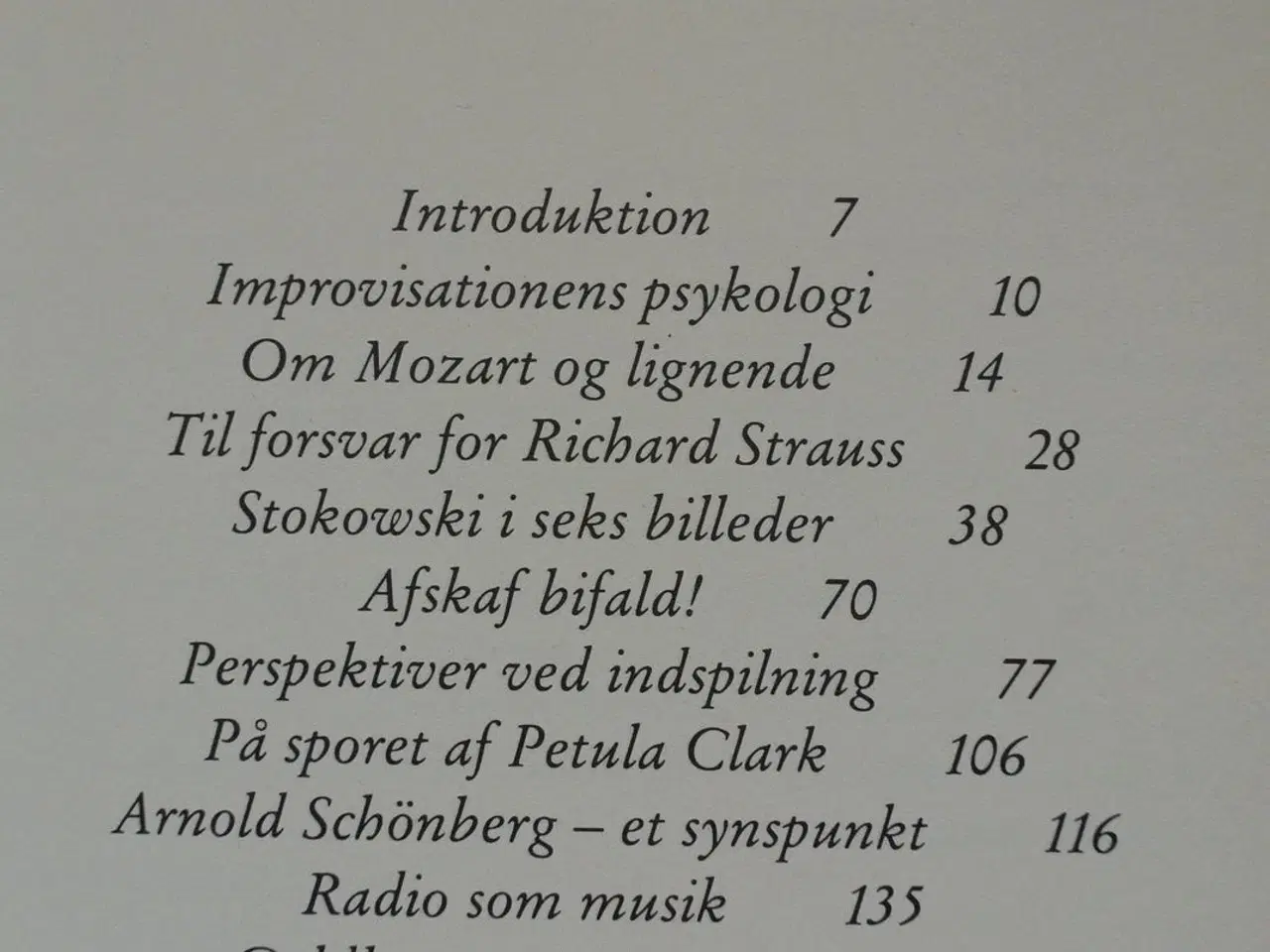 Billede 2 - afskaf bifald - esays om musik, af glenn gould, em