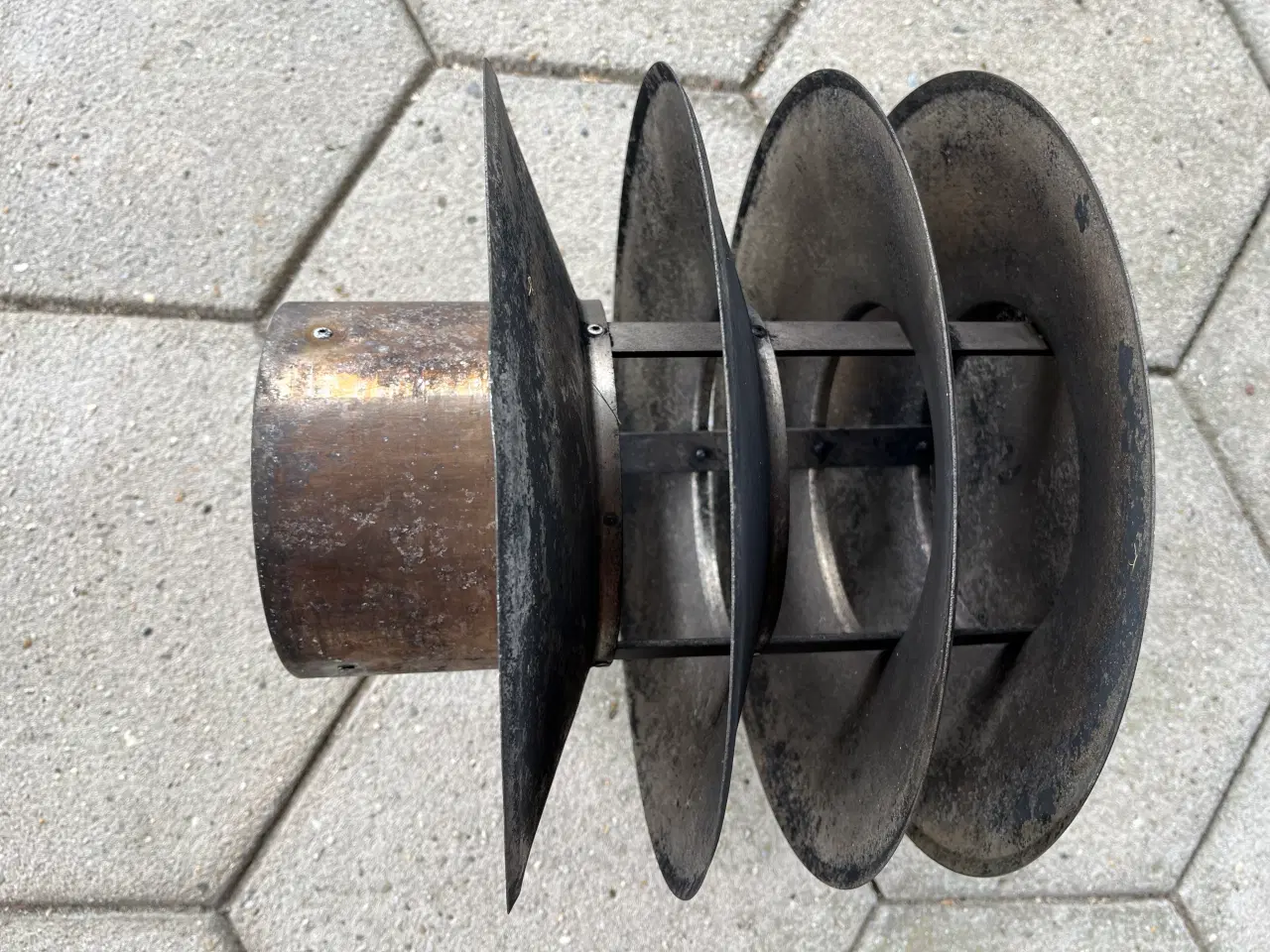 Billede 1 - Skorstenshætte til ø150 mm
