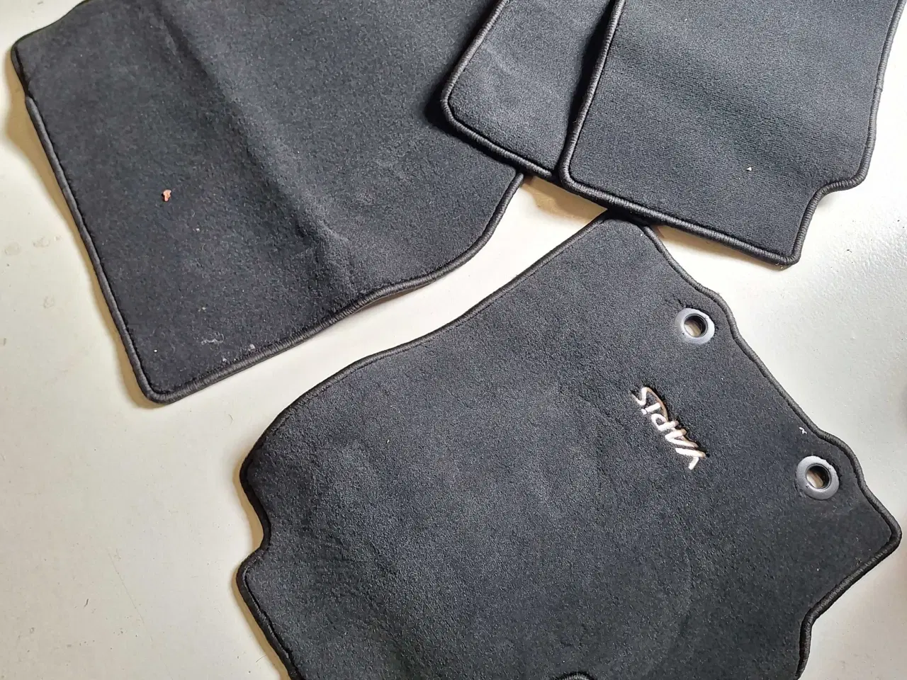 Billede 1 - Toyota yaris Måtter