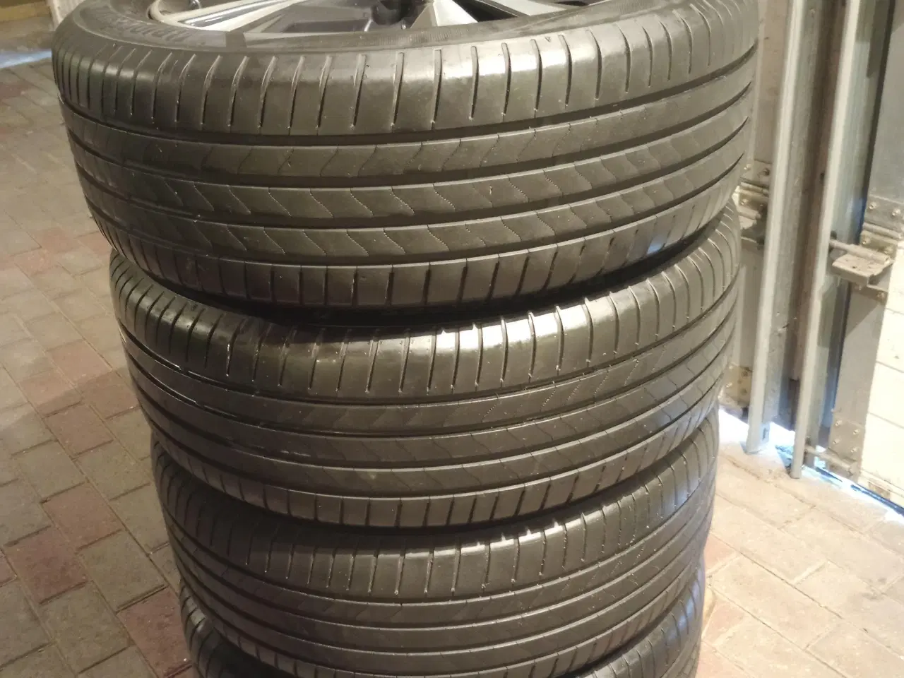 Billede 1 - Originale 18" Qashqai alufælge ink nye dæk Tpms