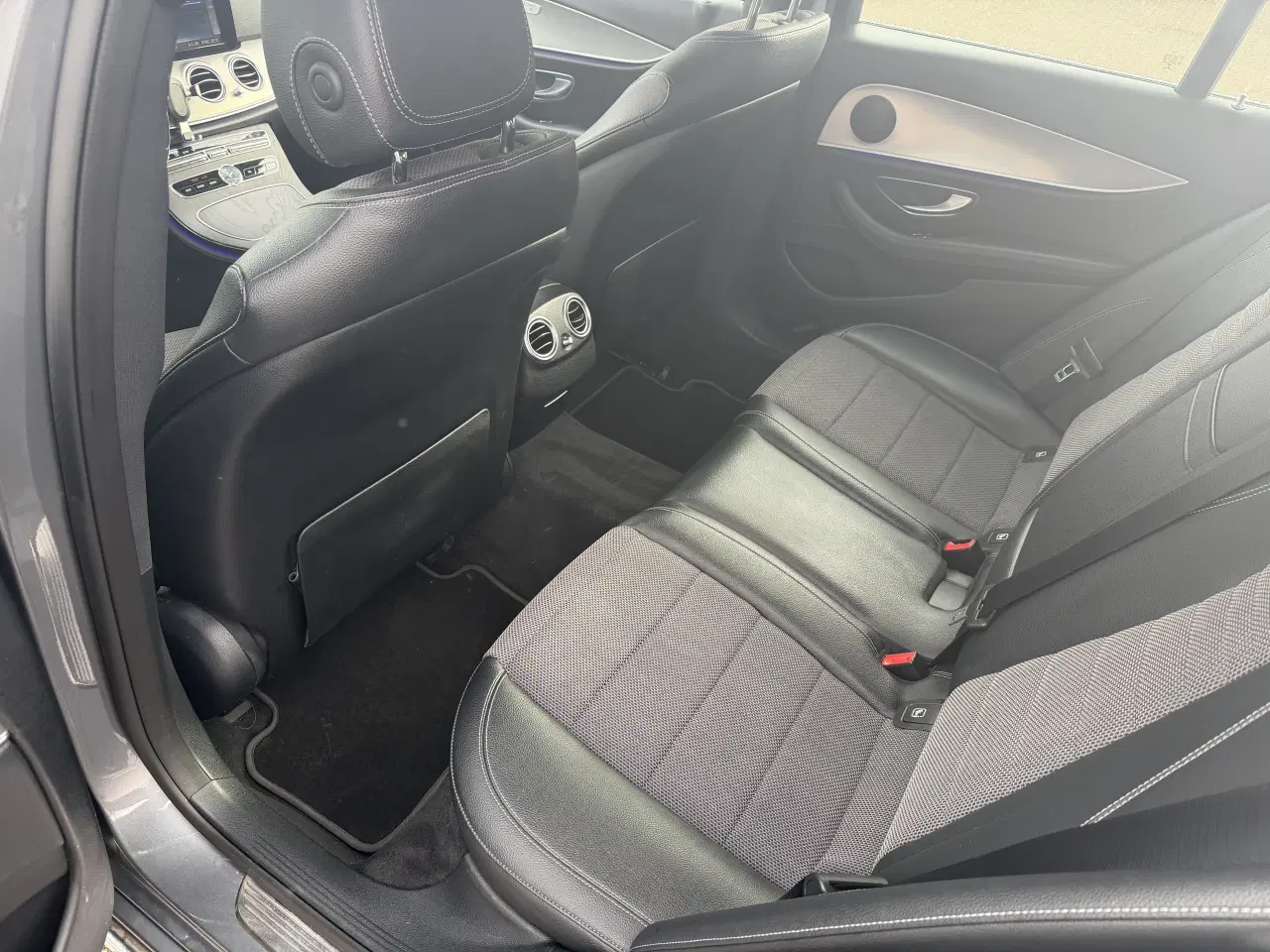 Billede 7 - Rigtig Fin Mercedes E220d 