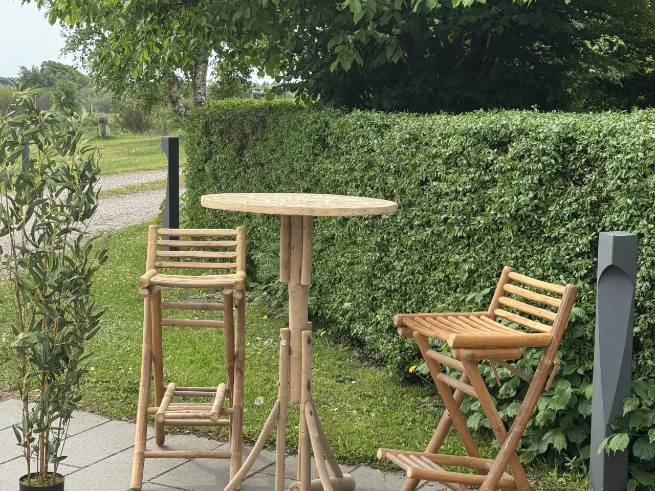 Billede 1 - Café bord i bambus