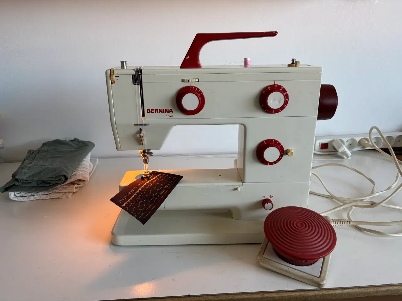 Billede 1 -  Bernina nova symaskine 