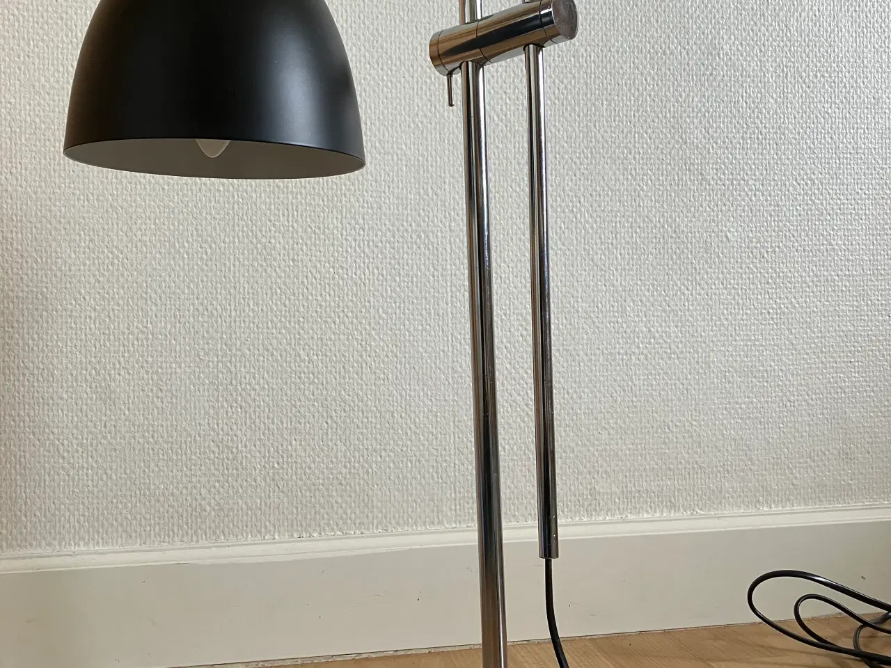 Billede 2 - Lampesæt - Væg- og bordlampe.