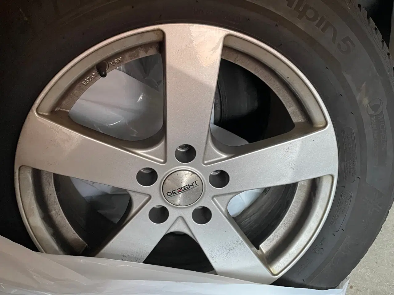 Billede 11 - 4 Michelin Alpin 17" vinterdæk på Alufælge