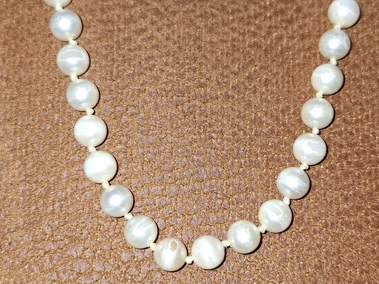 Billede 4 - Venusperle halskæde med sølvlås