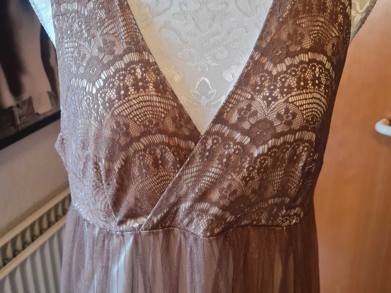 Billede 9 - Vila festlig kjole str XL 42