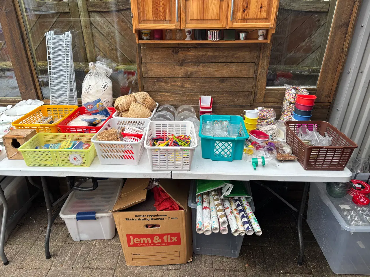 Billede 1 - En masse tilbehør til fugle sælges 