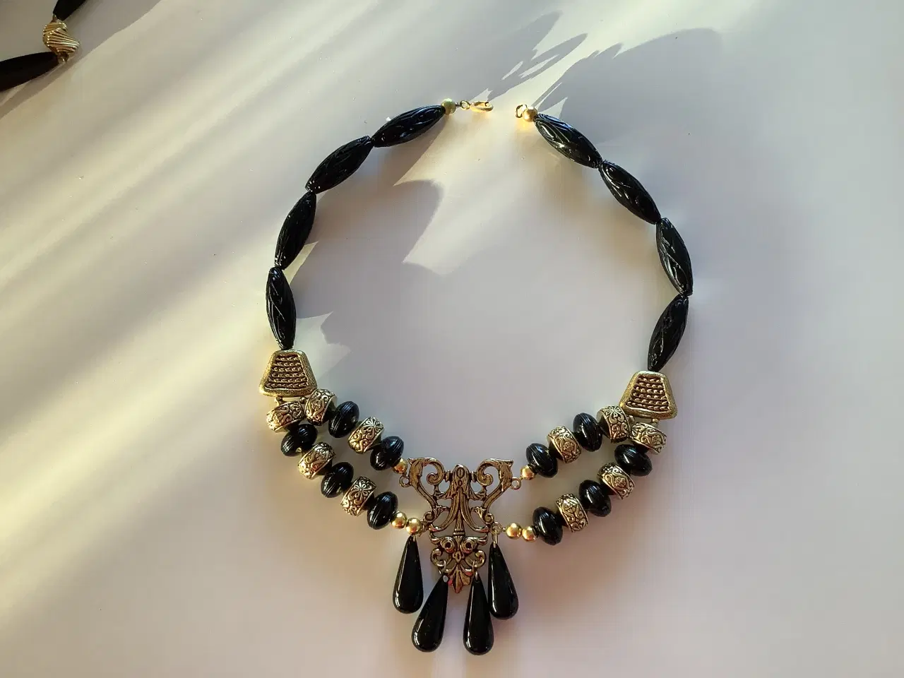 Billede 1 - 2 fine halskæder