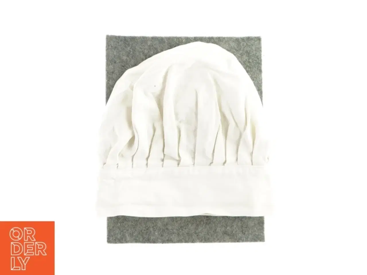Billede 1 - Lille hvid babyhat fra Sebra, justerbar størrelse