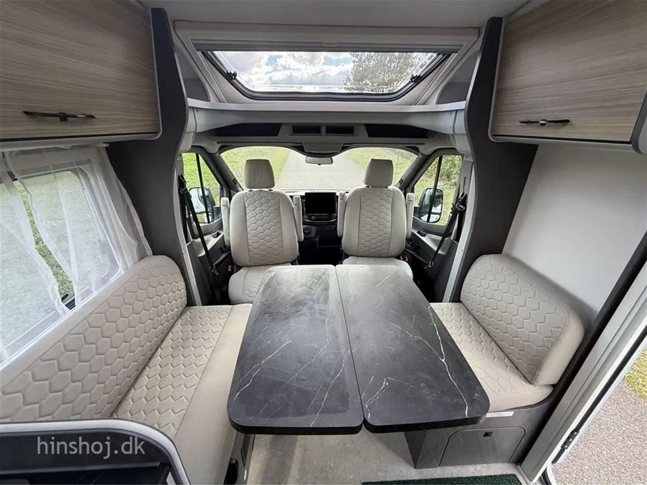 Billede 2 - 2026 - Etrusco V 6.8 SCF Scandic Edition Aut.   Lækker Autocamper med automatgear og face to face siddegruppe fra Hinshøj Caravan.