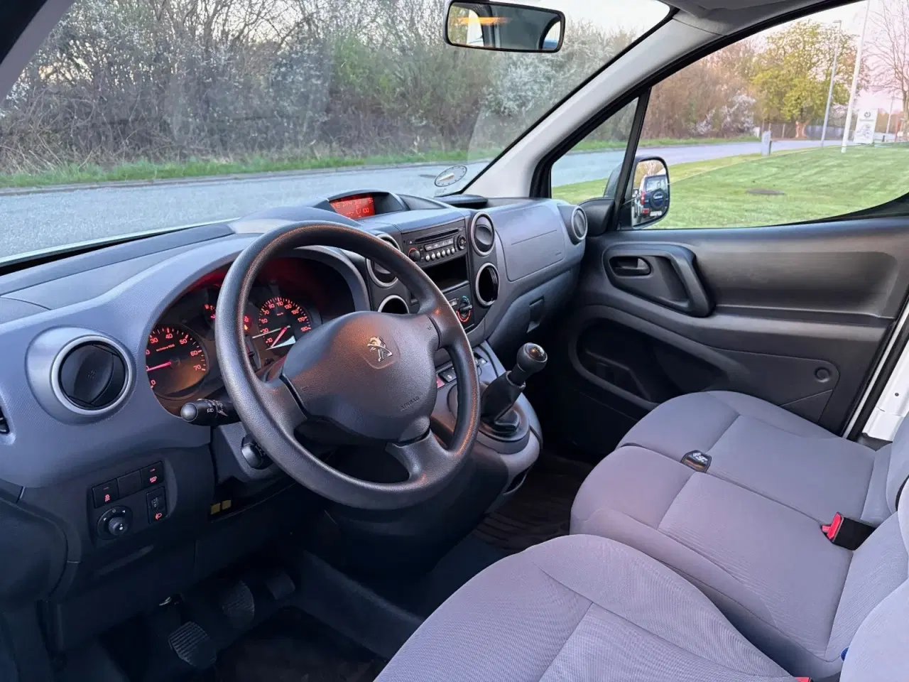 Billede 4 - Peugeot Partner 1,6 e-HDi 90 L1 Van Flexpack