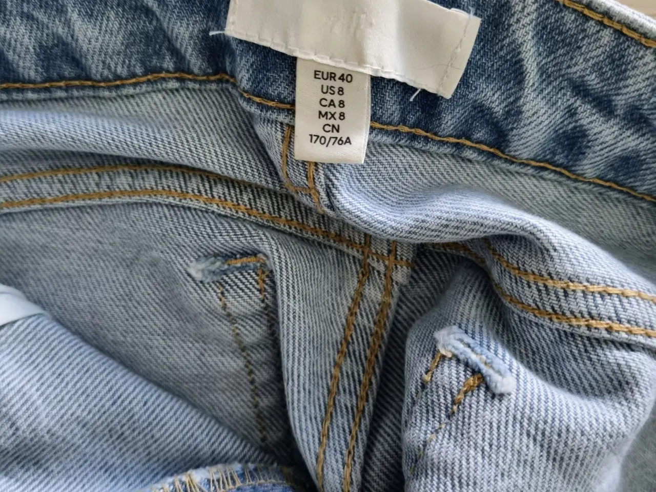 Billede 4 - 2 par jeans, high waist str 38 og str 40