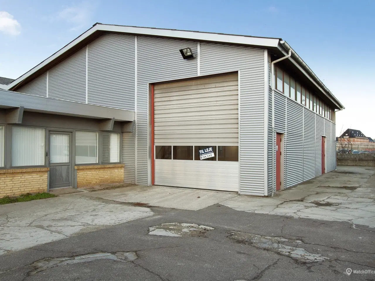 Billede 6 - Centralt lager/produktionslejemål med udegård