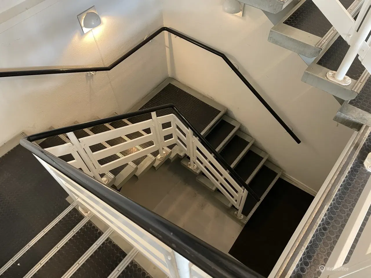 Billede 4 - Lagerlokale på 65 m² i Kastrup – mulighed for kombination med kontor