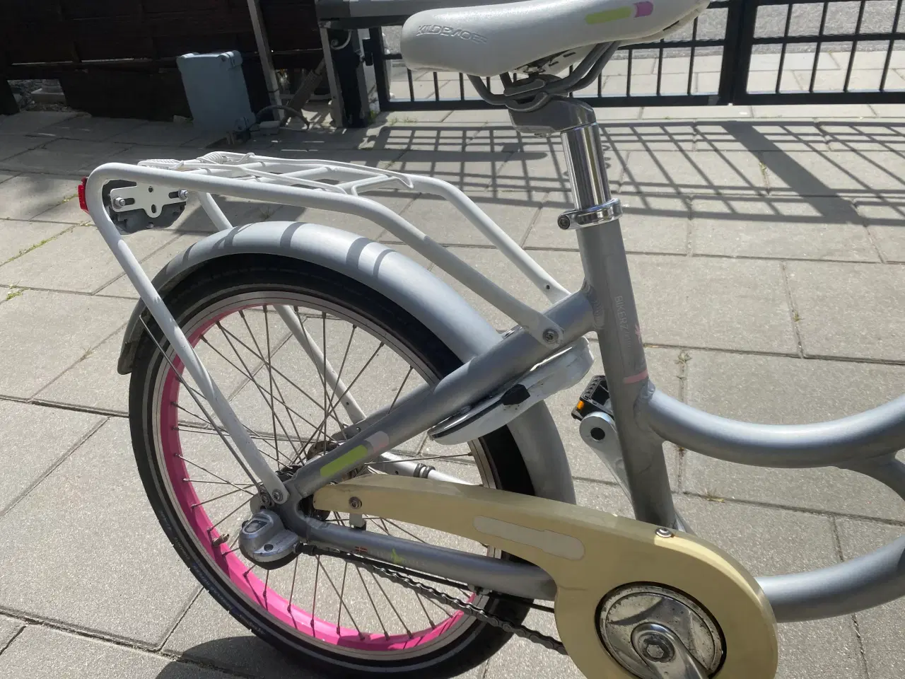 Billede 11 - Købt til 4299 kr 20 tommer prinsesse cykel 