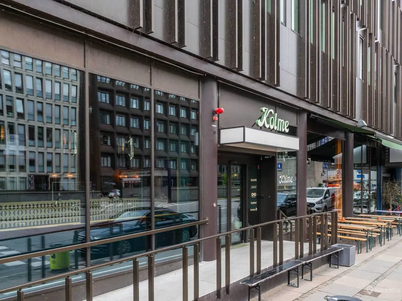 Billede 10 - Kreativt kontormiljø med højt til loftet og adgang til fælles personalerestaurant og café