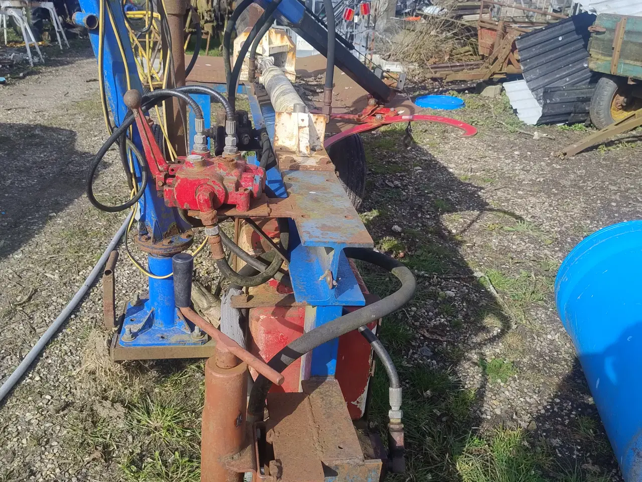 Billede 3 - Brændekløver med kran sælges 
