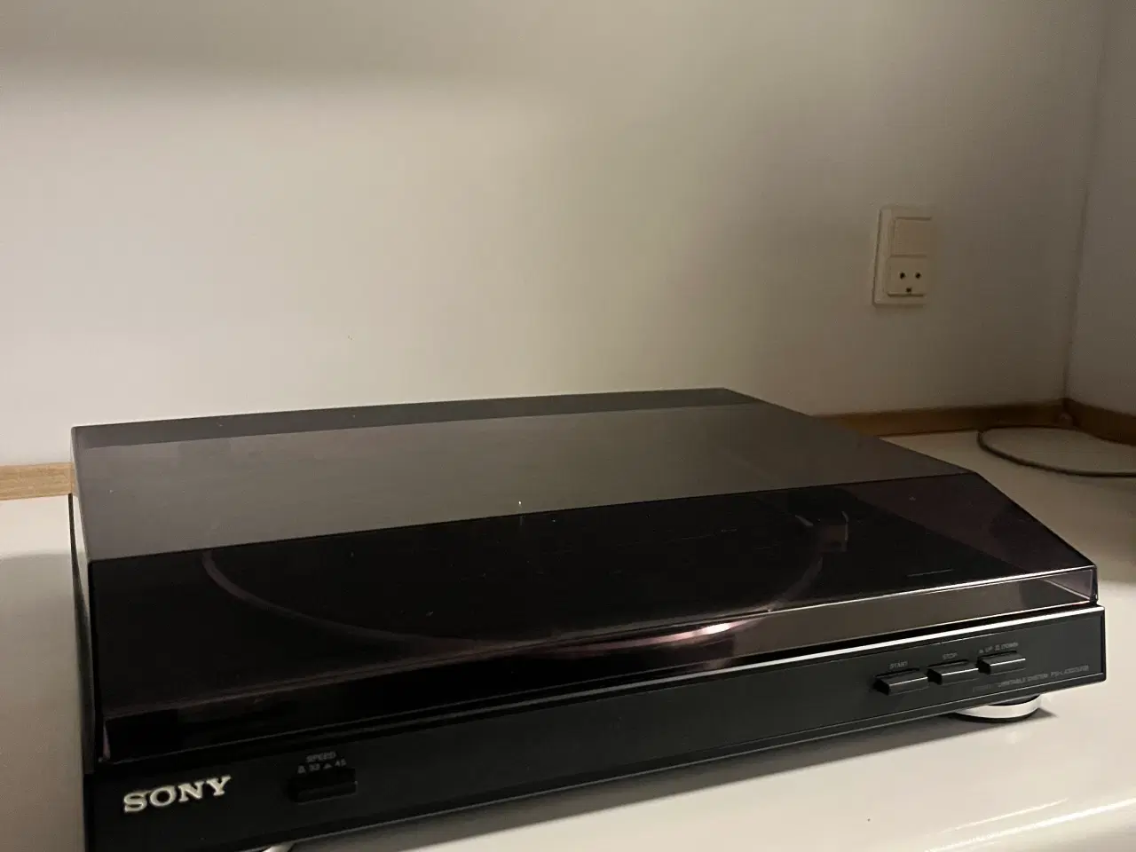 Billede 1 - Pladespiller med anlæg