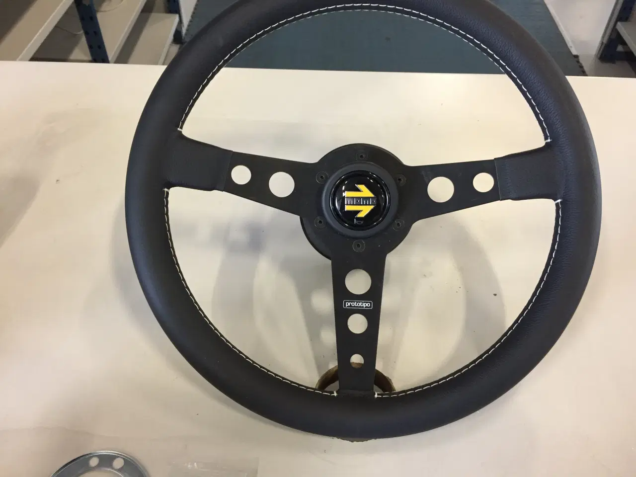 Billede 1 - Momo - OMP nav og rat