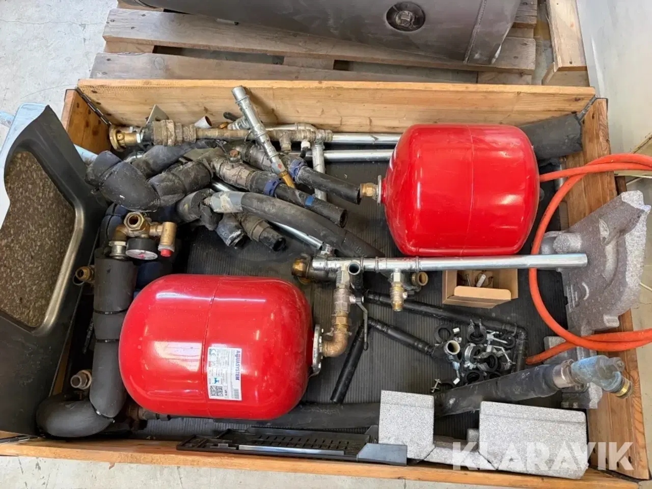 Billede 5 - Jordvarmeanlæg 6kW Vølund F1245-6 med varmtvandsbeholder