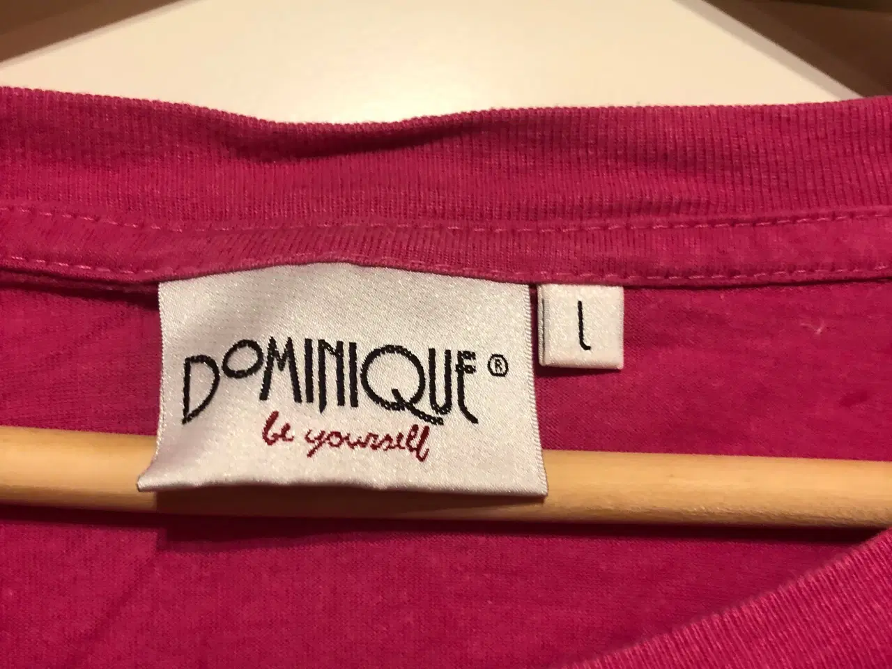 Billede 2 - T-shirt i pink fra Dominique 