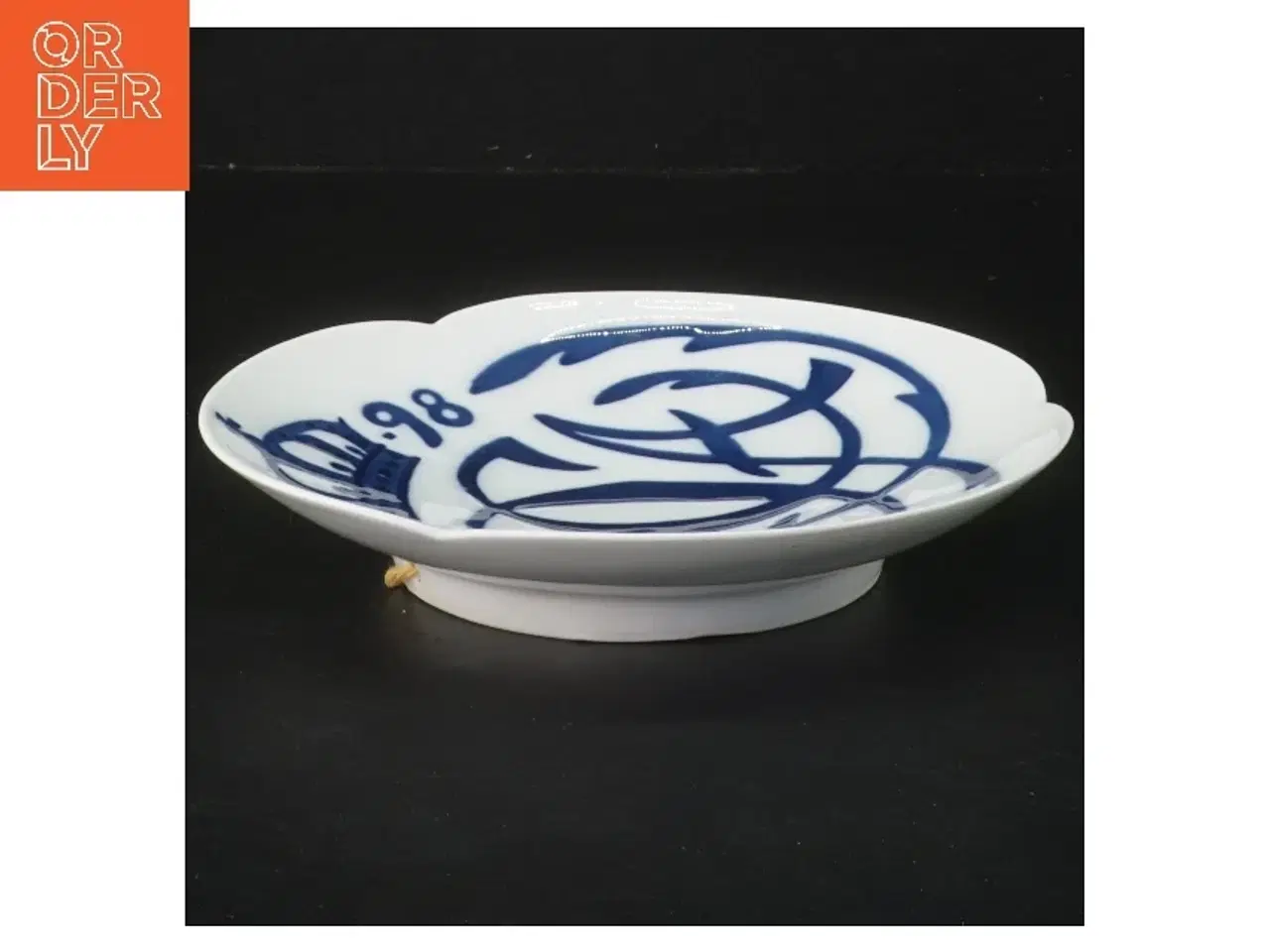 Billede 2 - Porcelænsplatte med krone fra Royal Copenhagen (str. Ø 17,5 cm)