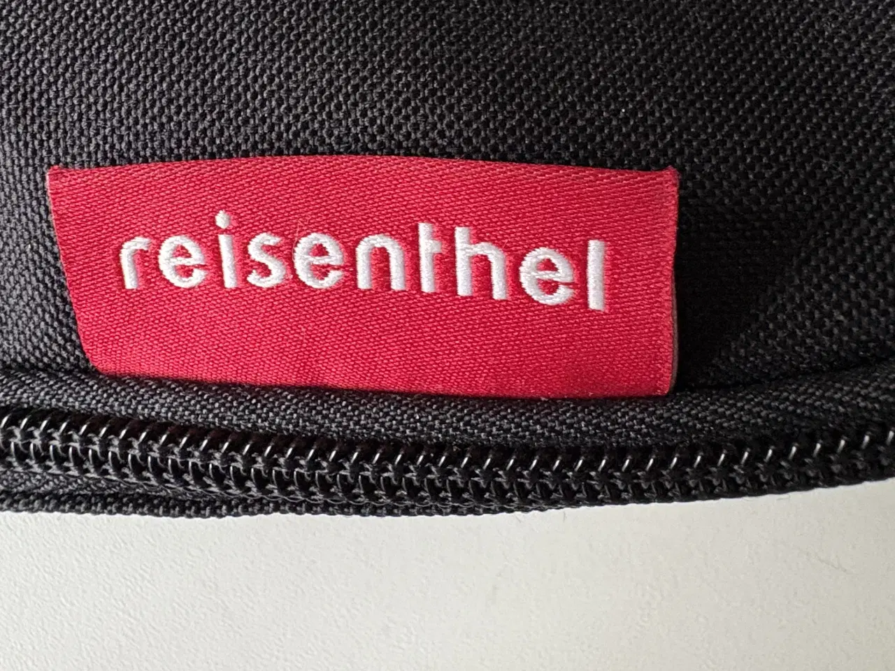 Billede 7 - Indkøbstaske/rejsetaske, med skjulte hjul. 