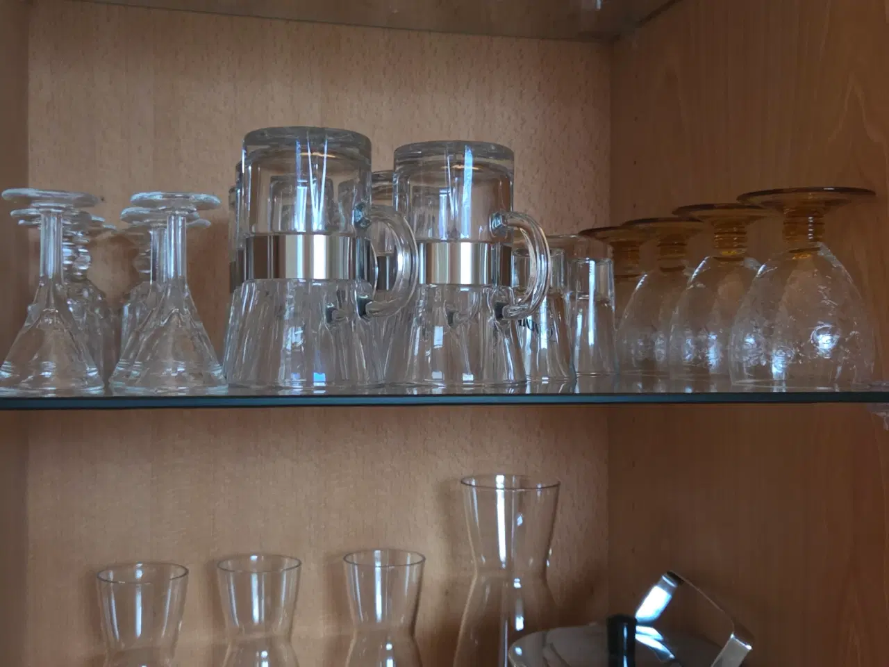 Billede 5 - Vitrineskab i massiv bøg