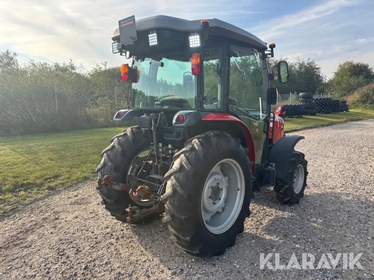 Billede 9 - Traktor Massey Ferguson 1747 4WD + Ekstra hjulsæt