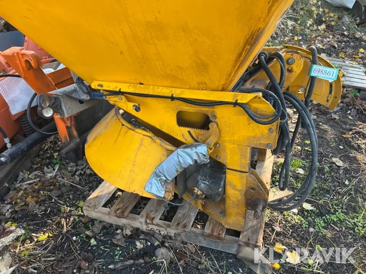 Billede 10 - Saltspreder og sneplov Bøgballe 217