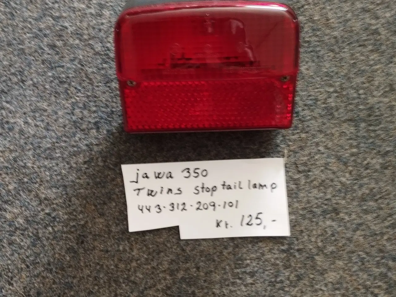 Billede 1 - Jawa 350 baglygte. Twins stop tail lamp    ( se %)