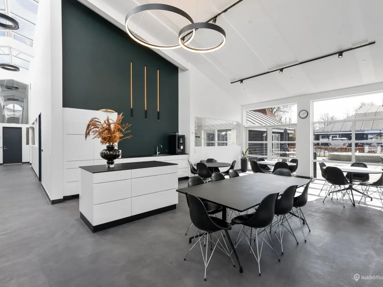 Billede 10 - Nyistandsatte kontorer fra 15-200 m2 på A.P.Møllers Allé - Gratis parkering samt adgang til ekslusivt mødelokale👍🏼