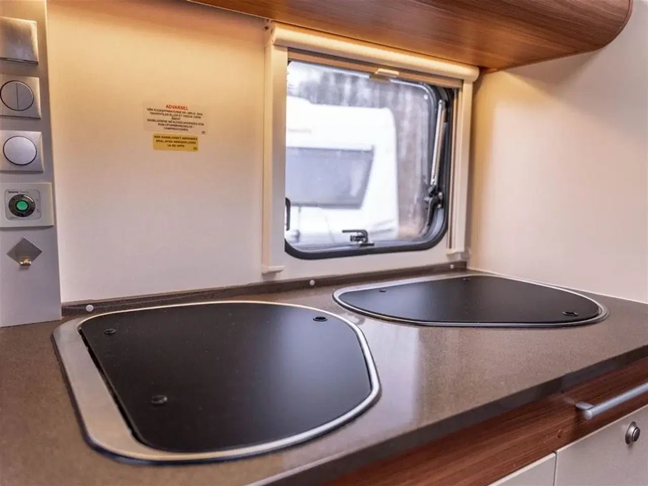 Billede 12 - 2013 - Adria Adora 563 PT   Rigtig fin vogn med køjer og dobbeltseng