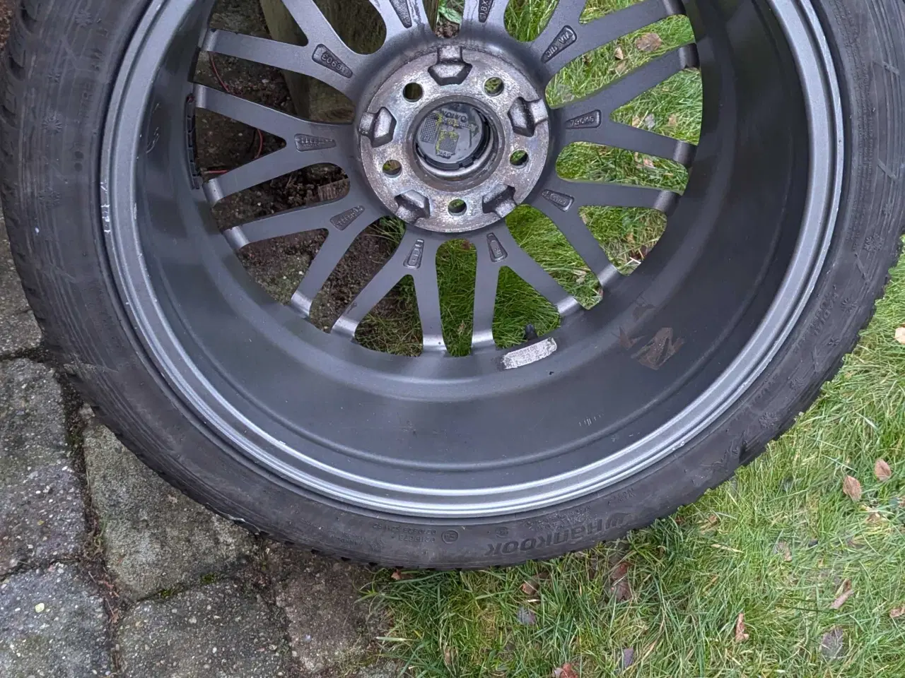 Billede 3 - Nye fælge og vinterdæk til Volvo v 60