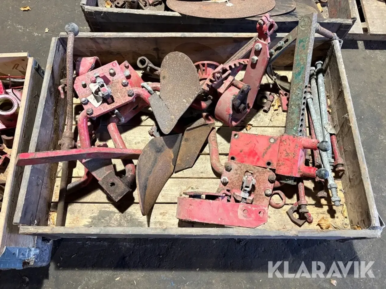 Billede 4 - Blandet lot plovdele til skjold / Kongskilde