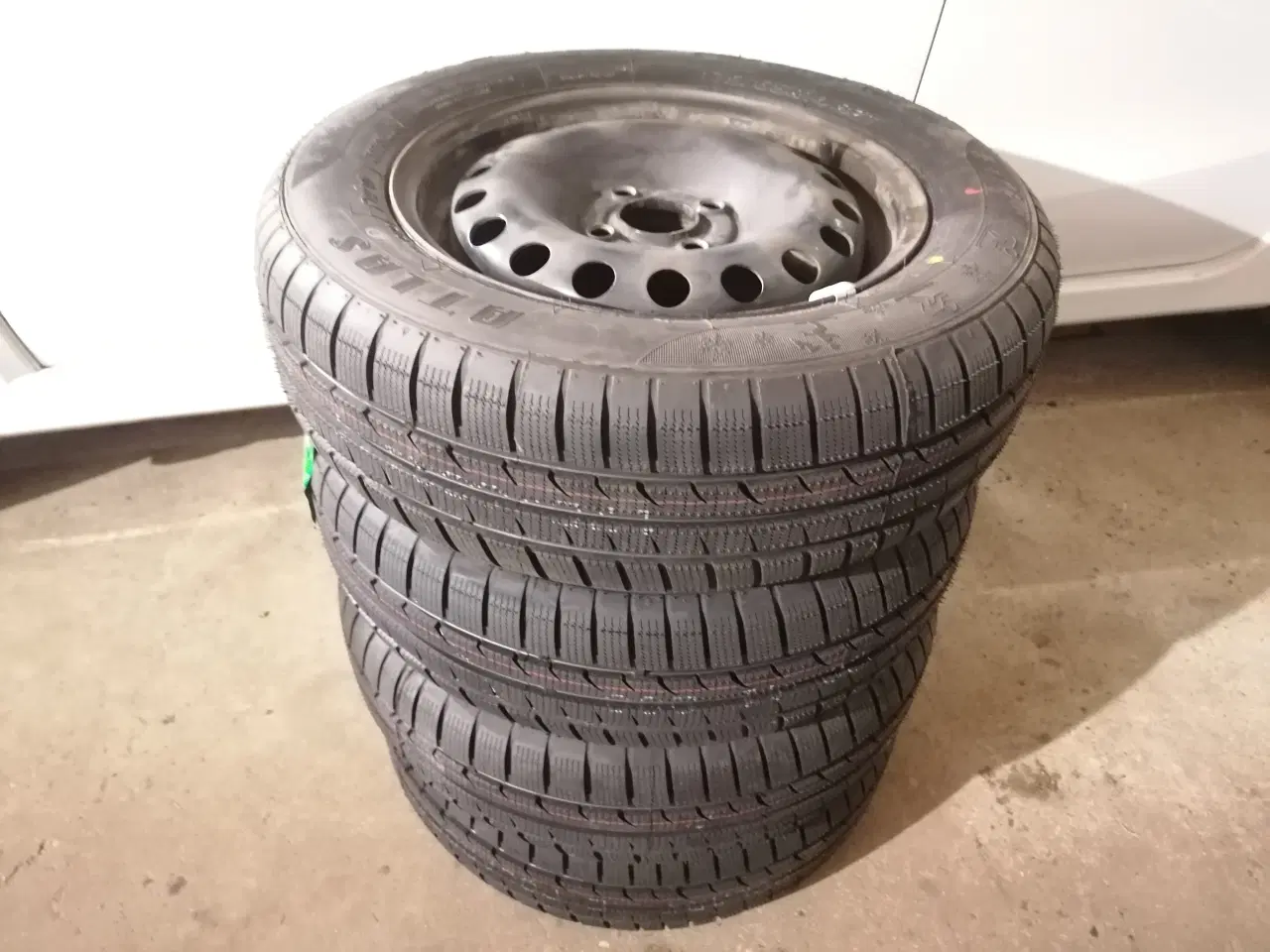 Billede 4 - Vinterhjul med nye dæk til Up Citigo og Mii