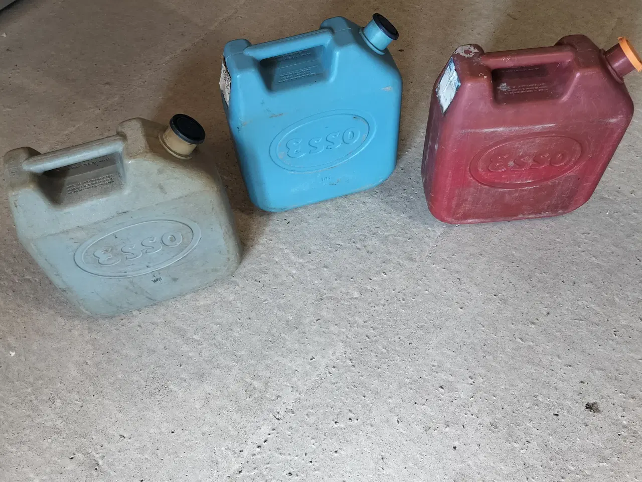 Billede 1 - ESSO dunke i plas med låg.