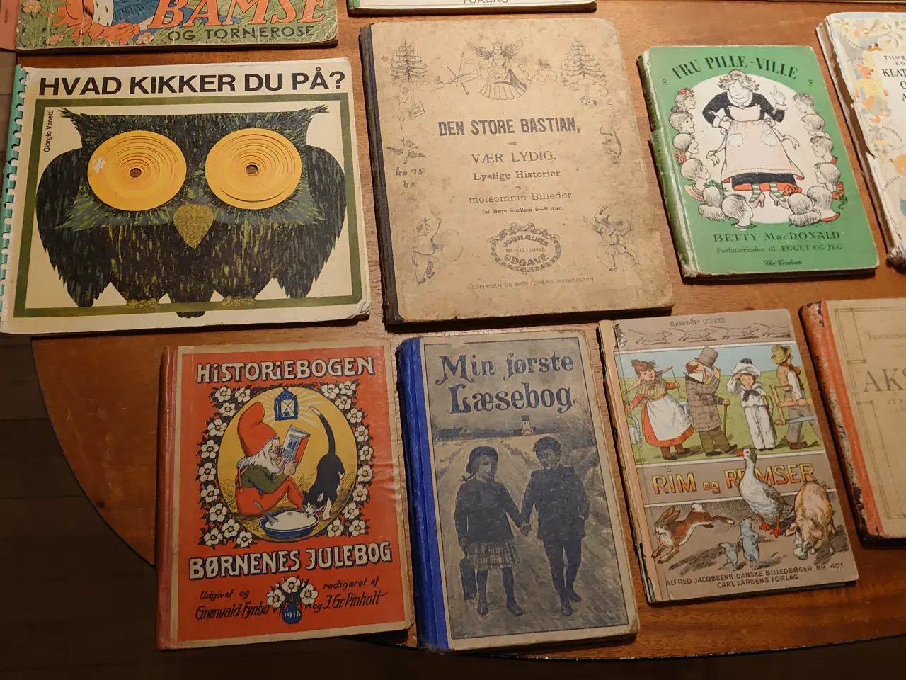 Billede 8 - 27stk antikvariske børnebøger i dårlig stand.