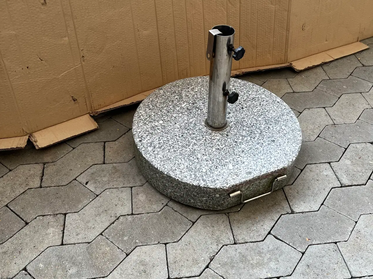 Billede 3 - Parasol fod i granit på hjul 
