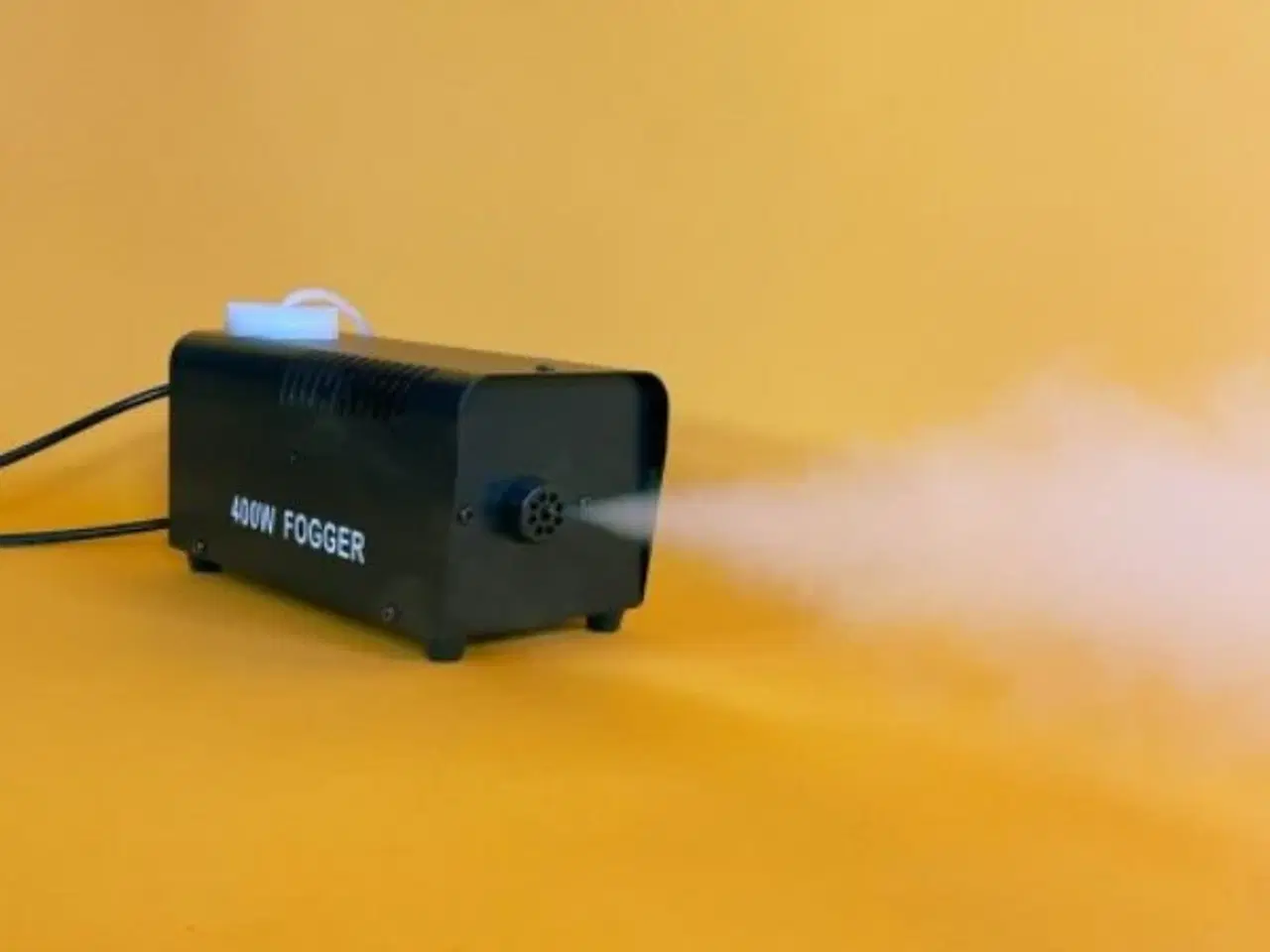 Billede 3 - UDLEJES - 400w røgmaskine