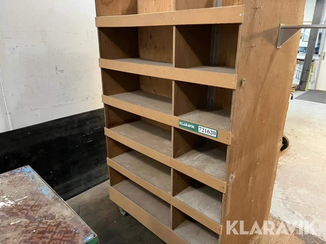 Billede 11 - Arbejdsbord, pladevogn og materielvogn